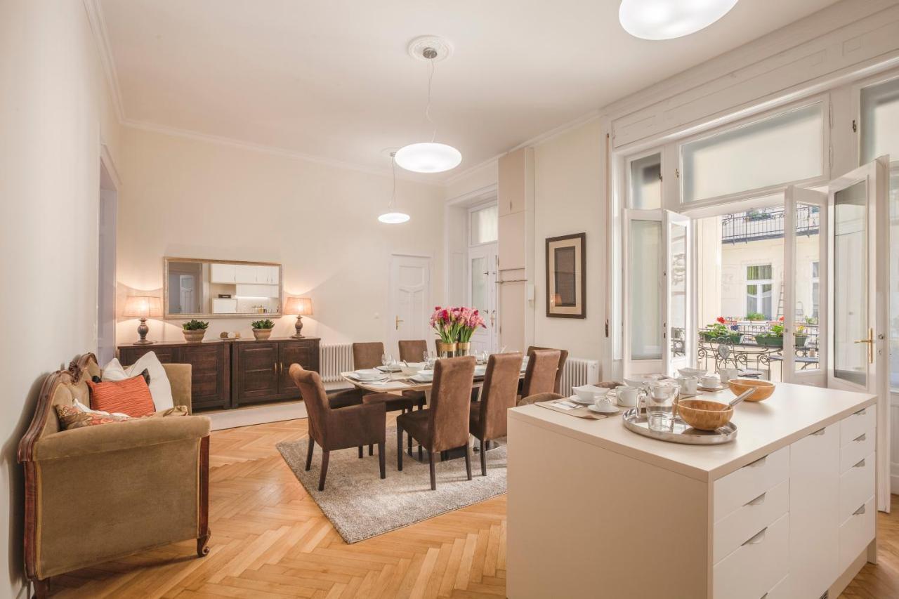 Modernized Unique Huge Central Apartment On 135Sqm บูดาเปสต์ ภายนอก รูปภาพ